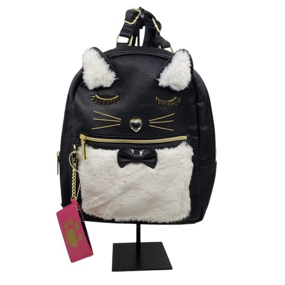 Betsey Johnson Tuxedo Cat Faux Fur Backpack Zip Around Black White Gold Hardware - Picture 1 of 12
